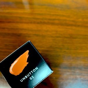 Fenty beauty by Rihanna stun a lip paint color unbutton 02